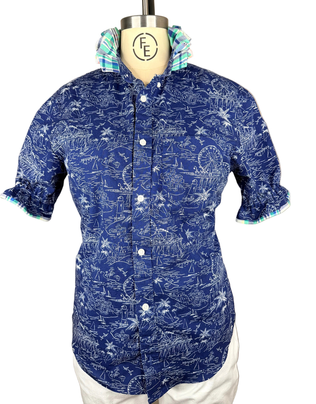 Carolina short sleeve with contrast collar and cuff size S/M