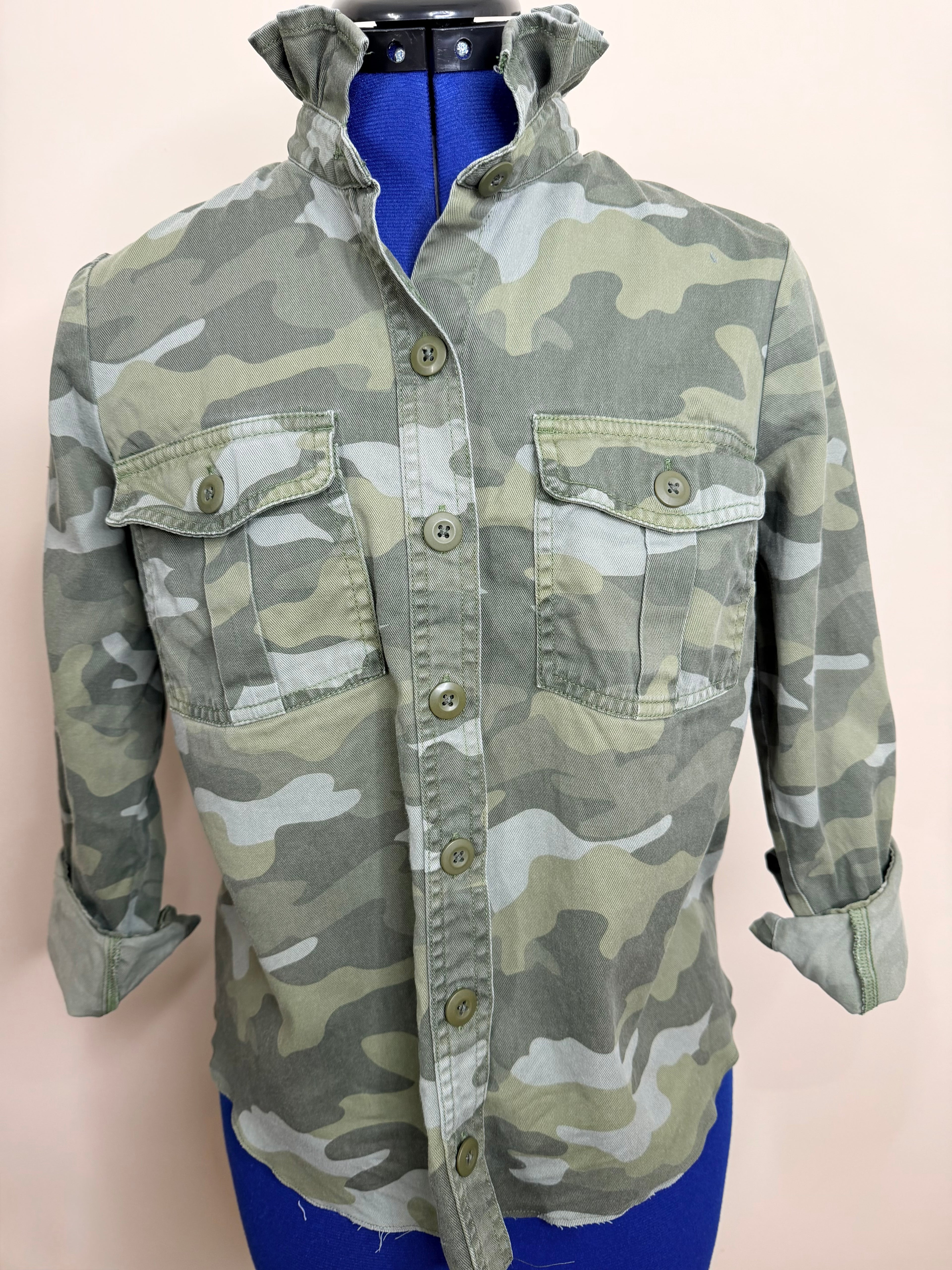 Ryan Camo long sleeve Sm Petite